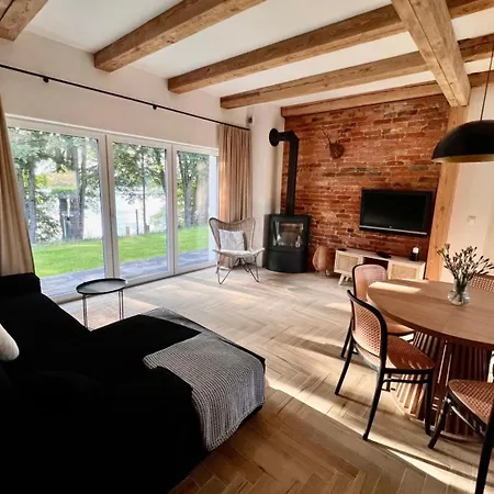 Holiday home Osada Jeziernik - Dom Nad Jeziorem Przybrda